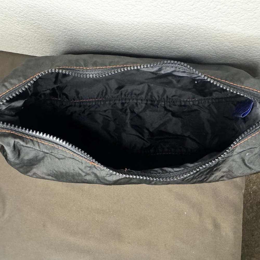 BAGGU Black Nylon Crescent Crossbody Bag Adjustable Logo Strap Zip Y2K - Picture 5 of 8